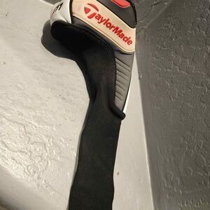 TaylorMade R11 Driver Head Cover